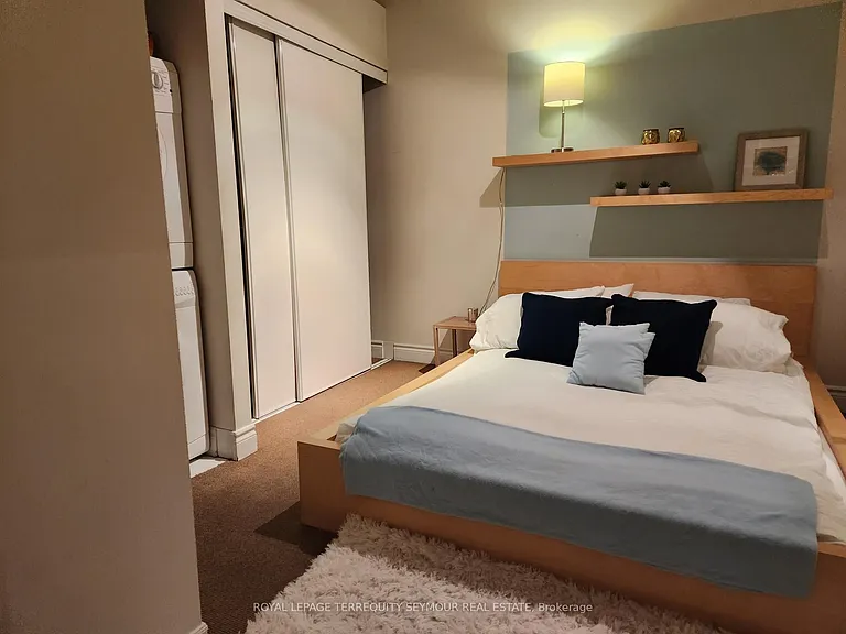 103 McCaul St #47 — Photo 17