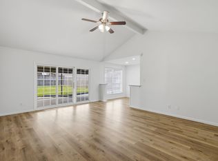 6011 Bankside Dr, Houston, TX 77096