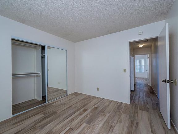 5th image of 3767 Villa Terrace