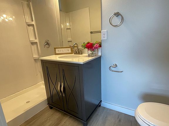 2nd image of 3130 Broadway APT 6