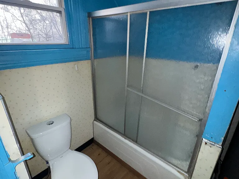 1614 Oak St #2 — Photo 7