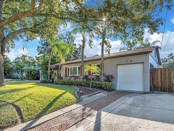 3rd image of 1614 Curry Ford Rd