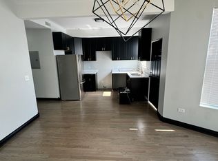 727 E 50th St #3, Chicago, IL 60615