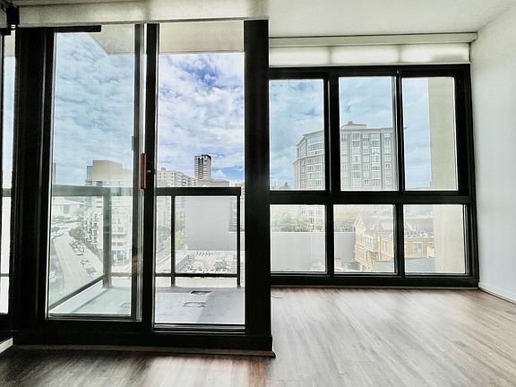4th image of 1 Daniel Burnham Ct APT 622