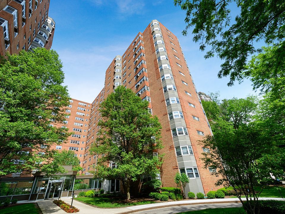 1st image of 4980 N Marine Dr APT 1235