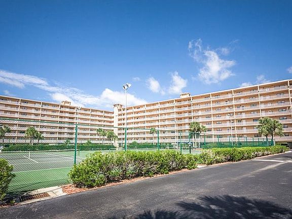 2nd image of 19451 Gulf Blvd APT 409