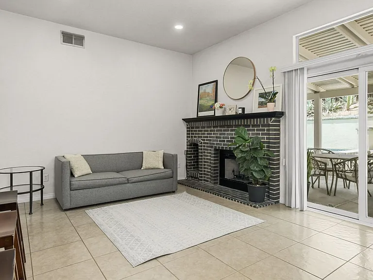870 Bracero Pl — Photo 16