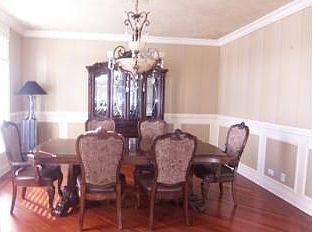 2nd image of 3105 Hawthorn Hill Ln