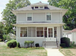 6 Monroe Ave, Elgin, IL 60123