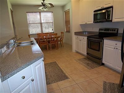 Kitchen/Breakfast Nook