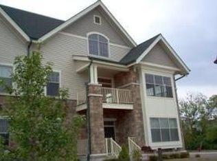 14900 W Wilbur Dr, New Berlin, WI 53146