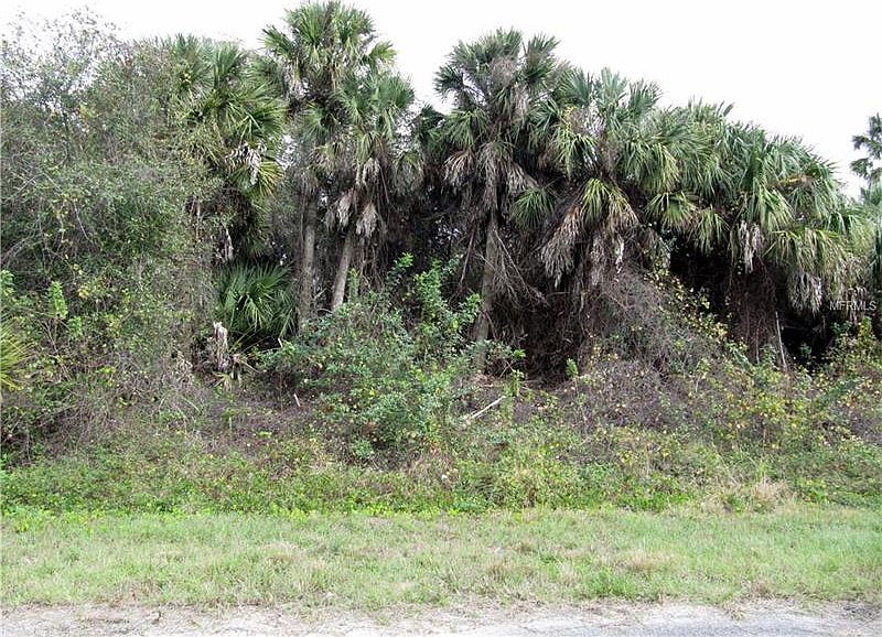 2nd image of Grover Cir