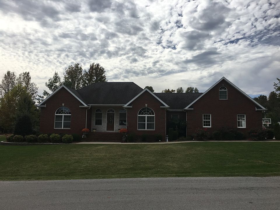 1st image of 713 Hilltop Ln