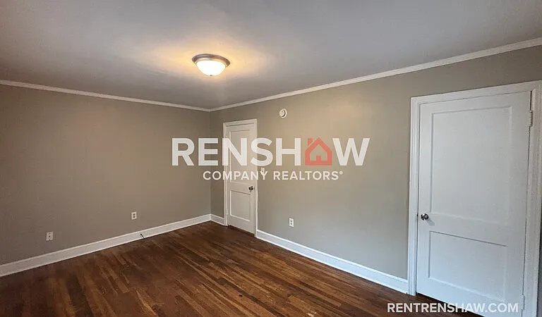 899 Chatwood St — Photo 3