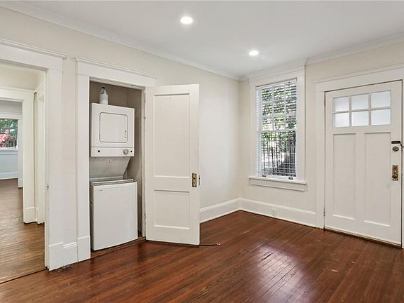 5th image of 385 10th St NE
