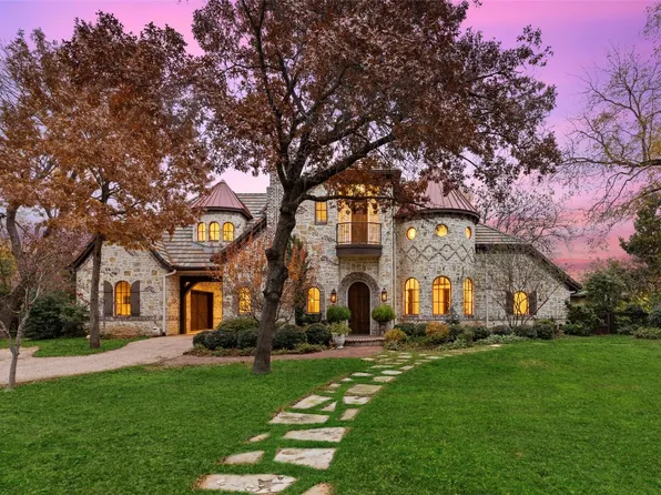 4800 Bluffview Blvd, Dallas, TX 75209