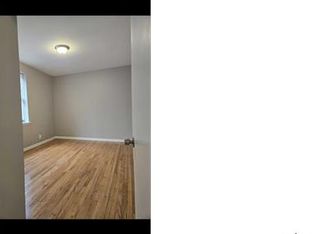 228 N Pine Ave APT 1W, Chicago, IL 60644
