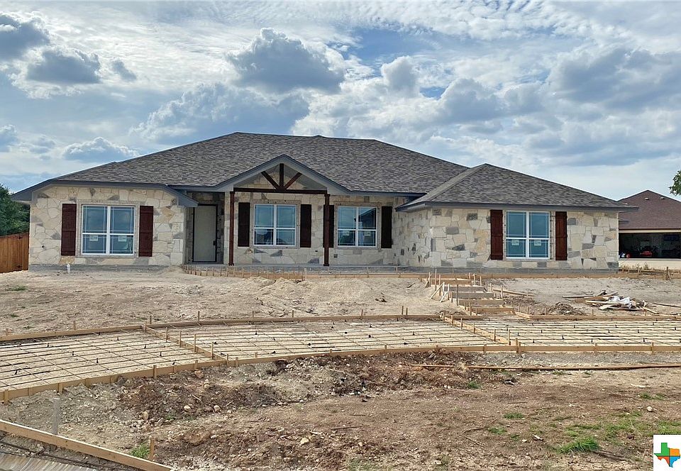 1st image of 297 Skyline Dr