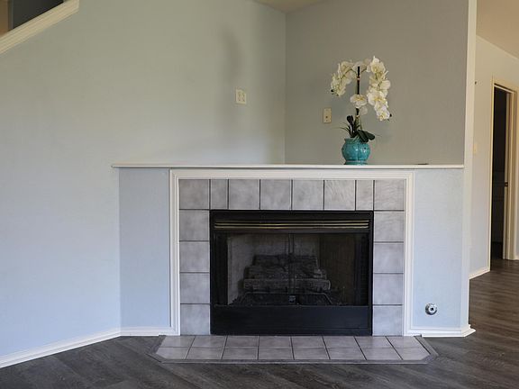 Beautiful working fireplace