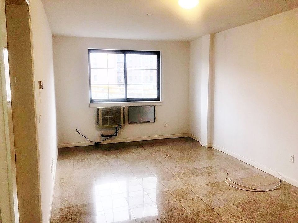 1st image of 25-24 Broadway #B3