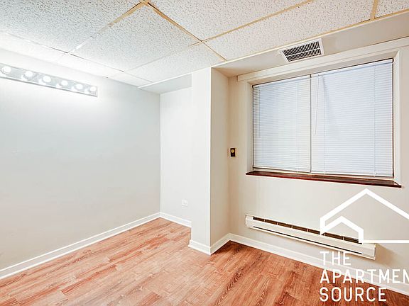 2nd image of 4878 N Magnolia Ave #B