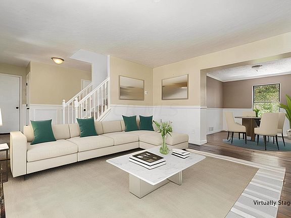 5th image of 879 Dunvegan Cir
