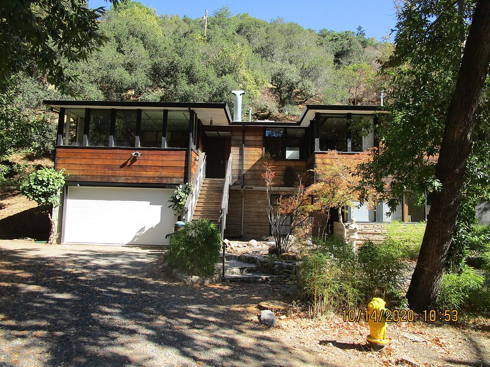 1st image of 520 Cascade Dr