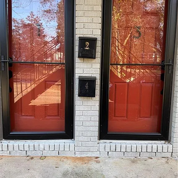 2637 Lester St — Photo 17