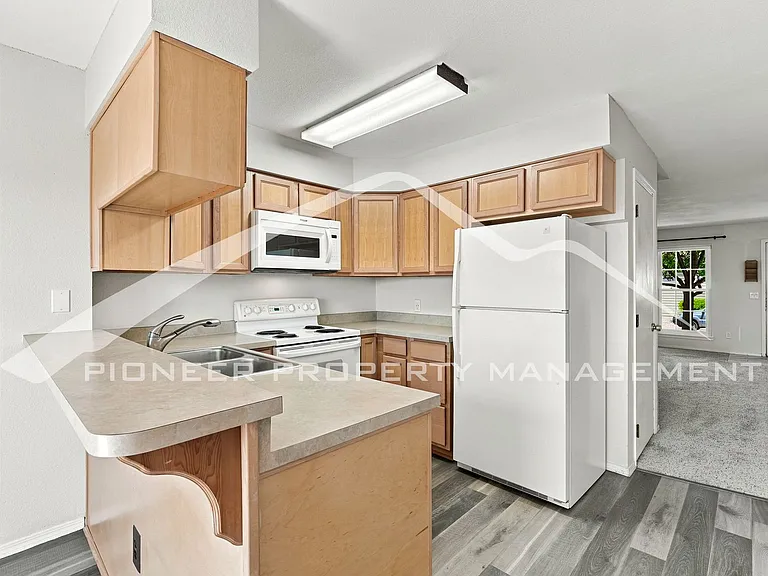 1811 S Quebec Way #51 — Photo 7