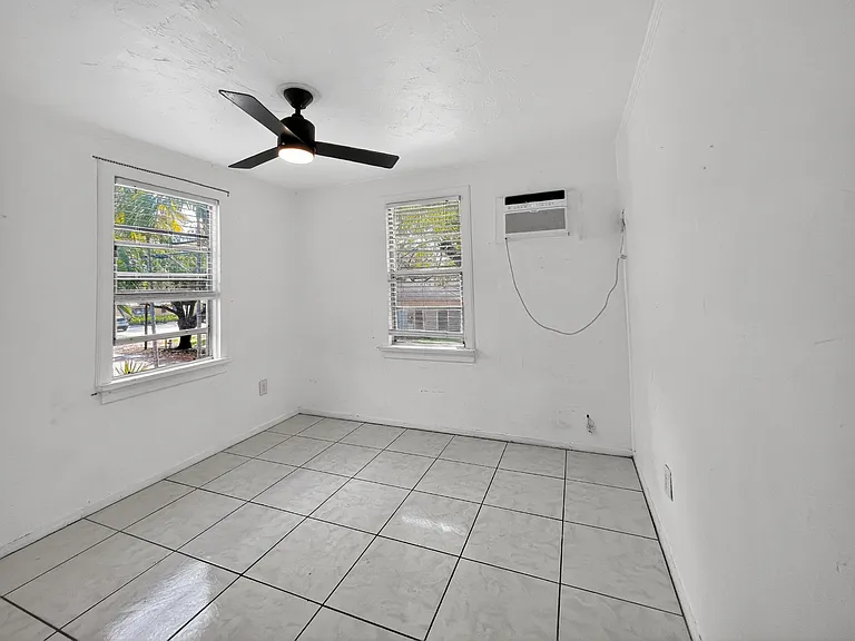 1857 Buchanan St #7 — Photo 10