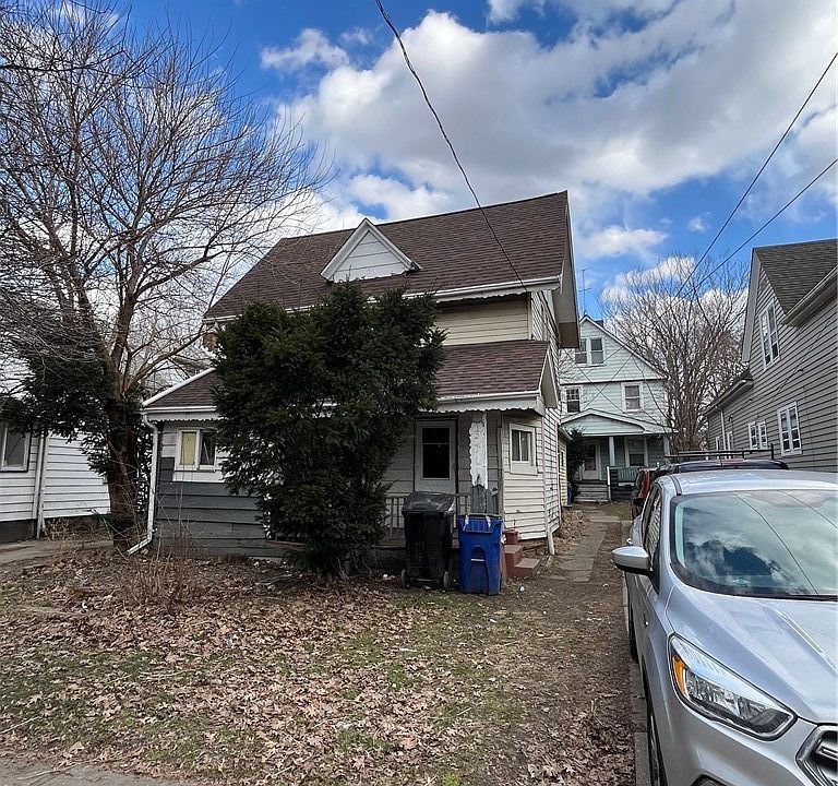 1st image of 3719 E 55th St