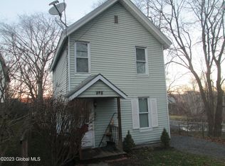 4 3rd St, Gloversville, NY 12078