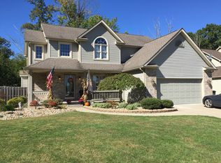 585 Hickory Hollow Dr, Canfield, OH 44406