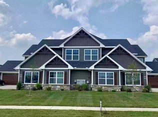 7174 Grove Shane Xing, Bettendorf, IA 52722