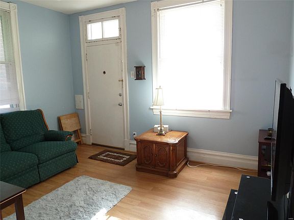2nd image of 4333 Delor St
