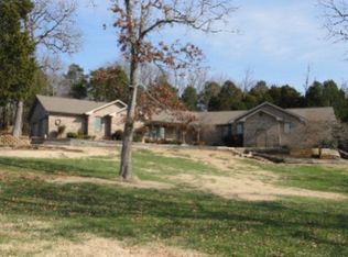 100 Knob Hill Rd, Horse Cave, KY 42749