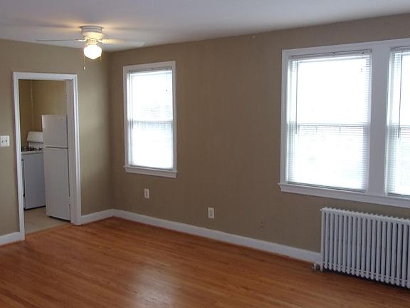 3rd image of 1100 N Kenilworth St APT 6