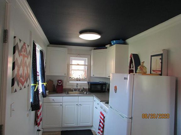 3rd image of 7402 Dogwood Rd