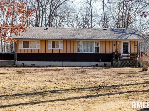 5840 McCarty Rd, Kinmundy, IL 62854