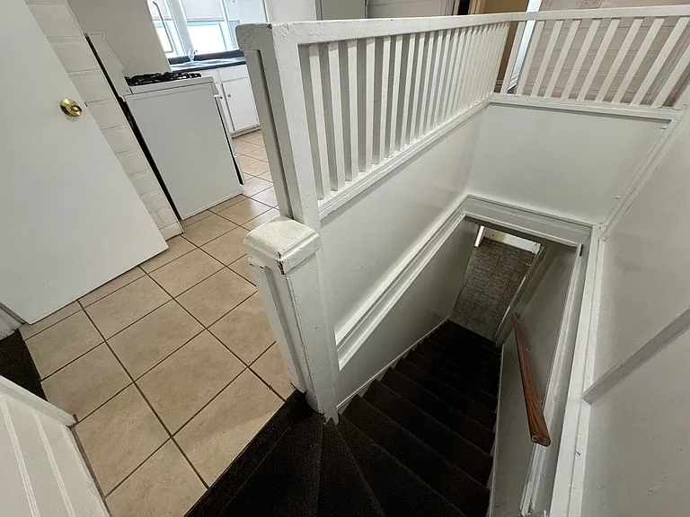 1124 W 37th Pl #1124 — Photo 9