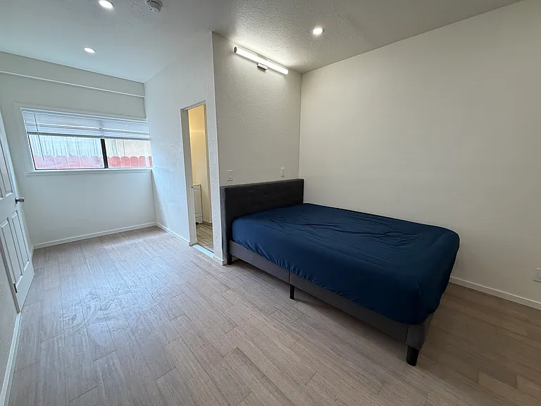 Circle Ct — Photo 1