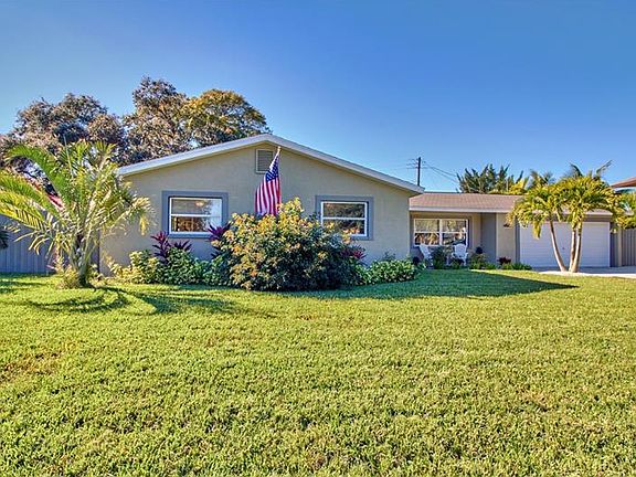 3rd image of 1246 Eden Isle Blvd NE