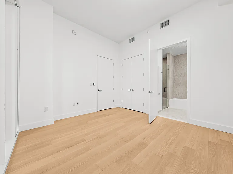 250 W 49th St #52701 — Photo 12
