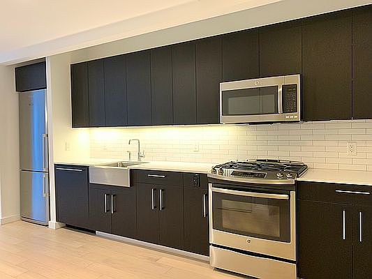 1st image of 535 W 43rd St #8J