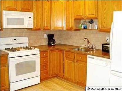 5th image of 39 Nevada Dr