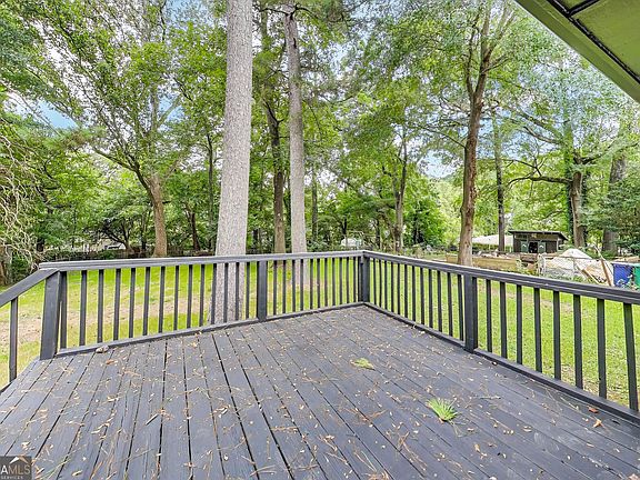 3rd image of 3110 Rollingwood Ln SE