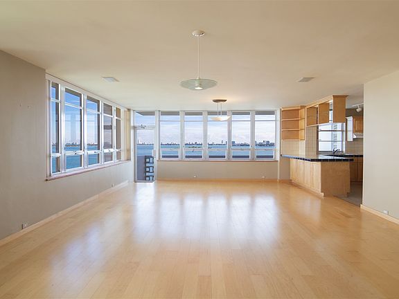 4th image of 2121 N Bayshore Dr APT 809