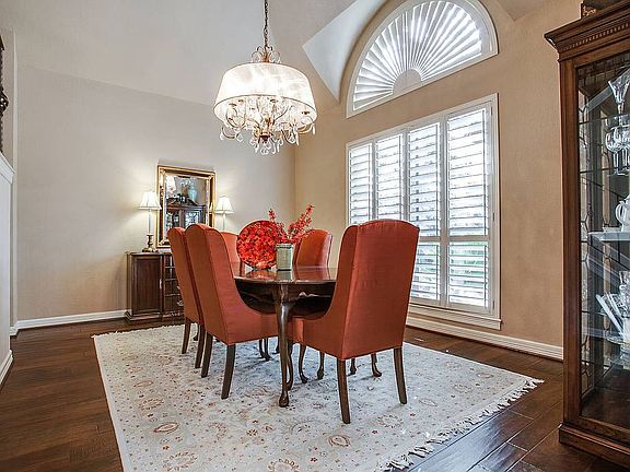4th image of 11826 Elmscourt