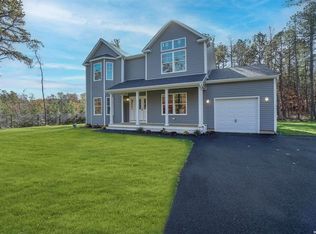 150 Gull Dip Rd, Ridge, NY 11961