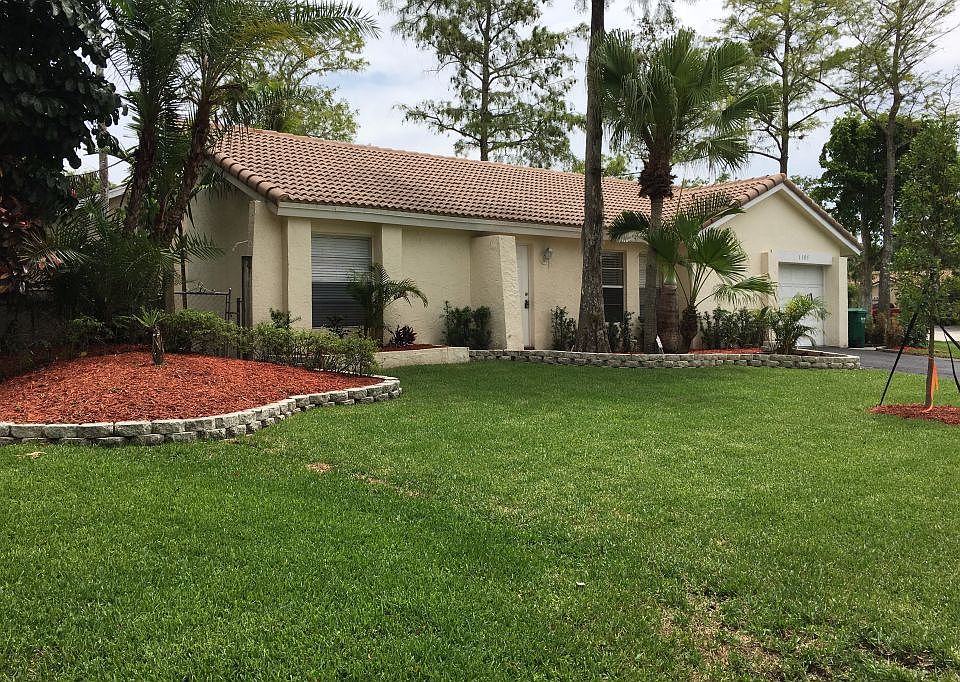 1st image of 1185 NW 90th Ln